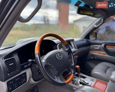 Чорний Лексус ЛХ, об'ємом двигуна 4.66 л та пробігом 291 тис. км за 12500 $, фото 21 на Automoto.ua