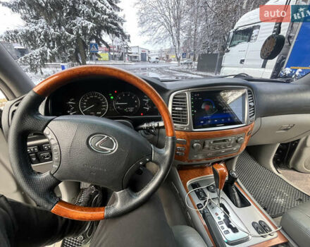 Черный Лексус ЛХ, объемом двигателя 4.6 л и пробегом 300 тыс. км за 13777 $, фото 46 на Automoto.ua