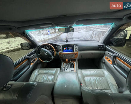 Черный Лексус ЛХ, объемом двигателя 4.6 л и пробегом 300 тыс. км за 13777 $, фото 27 на Automoto.ua