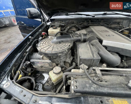 Черный Лексус ЛХ, объемом двигателя 4.6 л и пробегом 300 тыс. км за 13777 $, фото 59 на Automoto.ua