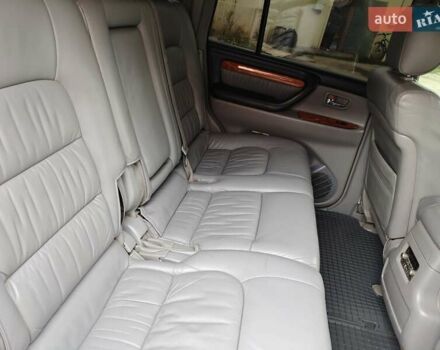 Черный Лексус ЛХ, объемом двигателя 4.66 л и пробегом 330 тыс. км за 15000 $, фото 12 на Automoto.ua