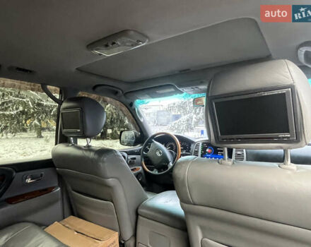 Черный Лексус ЛХ, объемом двигателя 4.6 л и пробегом 300 тыс. км за 13777 $, фото 26 на Automoto.ua