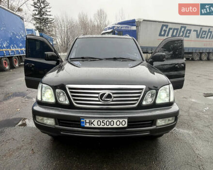 Черный Лексус ЛХ, объемом двигателя 4.6 л и пробегом 300 тыс. км за 13777 $, фото 1 на Automoto.ua