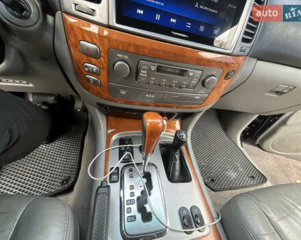 Черный Лексус ЛХ, объемом двигателя 4.6 л и пробегом 300 тыс. км за 13777 $, фото 50 на Automoto.ua