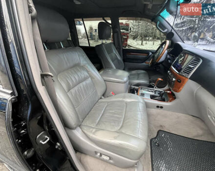Черный Лексус ЛХ, объемом двигателя 4.6 л и пробегом 300 тыс. км за 13777 $, фото 34 на Automoto.ua