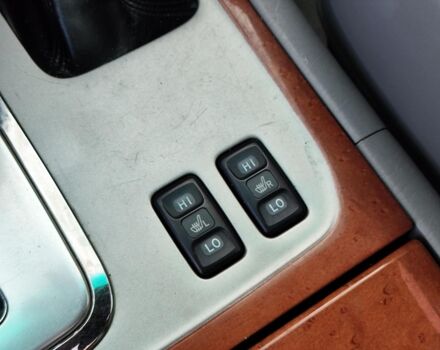 Черный Лексус ЛХ, объемом двигателя 4.7 л и пробегом 313 тыс. км за 13790 $, фото 28 на Automoto.ua