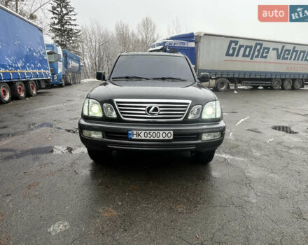 Черный Лексус ЛХ, объемом двигателя 4.6 л и пробегом 300 тыс. км за 13777 $, фото 5 на Automoto.ua