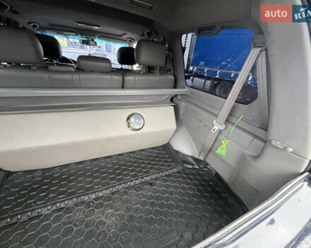 Черный Лексус ЛХ, объемом двигателя 4.6 л и пробегом 300 тыс. км за 13777 $, фото 38 на Automoto.ua