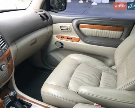 Черный Лексус ЛХ, объемом двигателя 4.66 л и пробегом 280 тыс. км за 16800 $, фото 11 на Automoto.ua