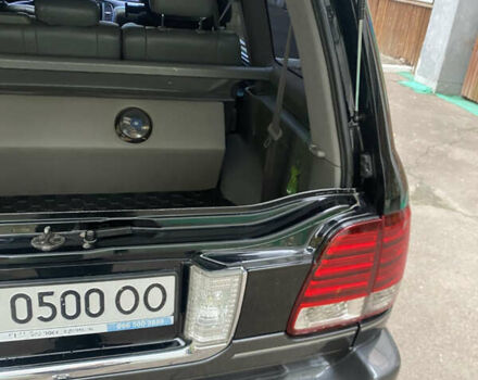 Черный Лексус ЛХ, объемом двигателя 4.66 л и пробегом 298 тыс. км за 15600 $, фото 24 на Automoto.ua