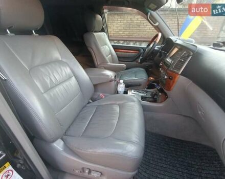 Черный Лексус ЛХ, объемом двигателя 4.67 л и пробегом 252 тыс. км за 17200 $, фото 11 на Automoto.ua