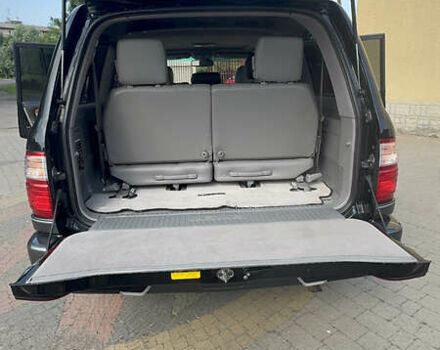 Черный Лексус ЛХ, объемом двигателя 4.66 л и пробегом 352 тыс. км за 15600 $, фото 20 на Automoto.ua