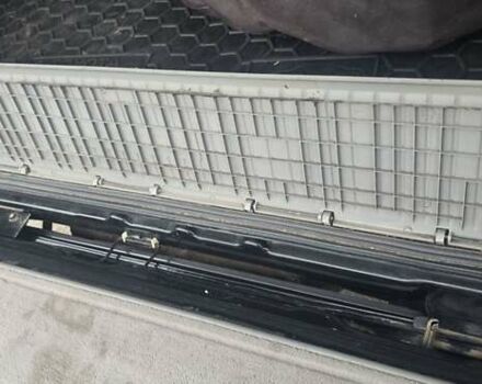 Черный Лексус ЛХ, объемом двигателя 4.7 л и пробегом 370 тыс. км за 14800 $, фото 4 на Automoto.ua