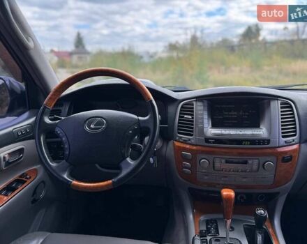 Чорний Лексус ЛХ, об'ємом двигуна 4.66 л та пробігом 291 тис. км за 12500 $, фото 17 на Automoto.ua