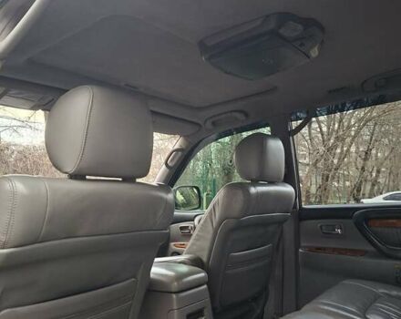 Черный Лексус ЛХ, объемом двигателя 4.66 л и пробегом 300 тыс. км за 12000 $, фото 9 на Automoto.ua