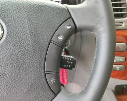 Черный Лексус ЛХ, объемом двигателя 4.7 л и пробегом 313 тыс. км за 13790 $, фото 26 на Automoto.ua