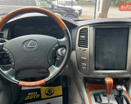 Черный Лексус ЛХ, объемом двигателя 4.7 л и пробегом 259 тыс. км за 17200 $, фото 16 на Automoto.ua