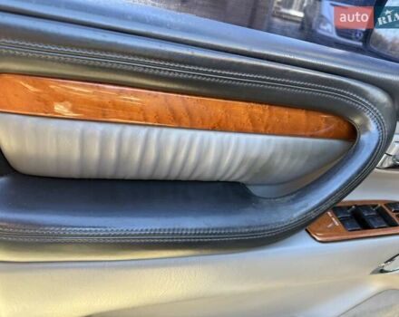 Черный Лексус ЛХ, объемом двигателя 4.66 л и пробегом 292 тыс. км за 12800 $, фото 9 на Automoto.ua