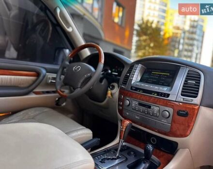 Лексус ЛХ 2005 у Івано-Франківську на Automoto.ua Чорний Лексус ЛХ, об'ємом двигуна 4.7 л та пробігом 296 тис. км за 15850 $, фото 109 на Automoto.ua