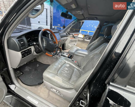 Черный Лексус ЛХ, объемом двигателя 4.6 л и пробегом 300 тыс. км за 13777 $, фото 43 на Automoto.ua