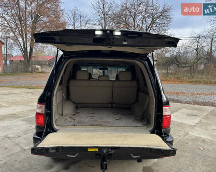 Черный Лексус ЛХ, объемом двигателя 4.7 л и пробегом 300 тыс. км за 14900 $, фото 10 на Automoto.ua