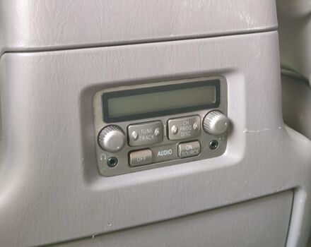 Черный Лексус ЛХ, объемом двигателя 4.7 л и пробегом 313 тыс. км за 13790 $, фото 37 на Automoto.ua