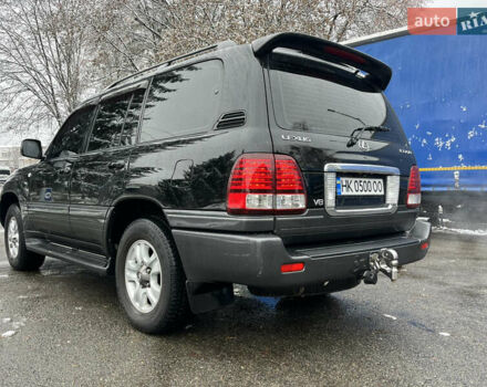 Черный Лексус ЛХ, объемом двигателя 4.6 л и пробегом 300 тыс. км за 13777 $, фото 16 на Automoto.ua