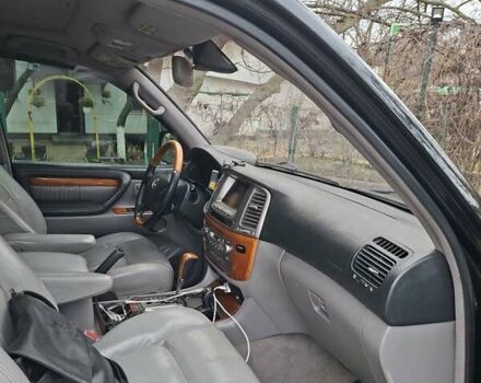 Черный Лексус ЛХ, объемом двигателя 4.66 л и пробегом 300 тыс. км за 12000 $, фото 11 на Automoto.ua