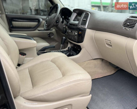 Черный Лексус ЛХ, объемом двигателя 4.67 л и пробегом 377 тыс. км за 14999 $, фото 40 на Automoto.ua