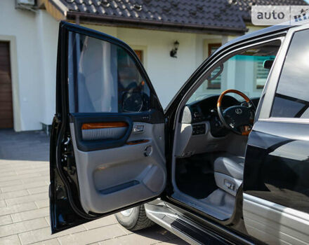 Черный Лексус ЛХ, объемом двигателя 4.67 л и пробегом 330 тыс. км за 19500 $, фото 19 на Automoto.ua