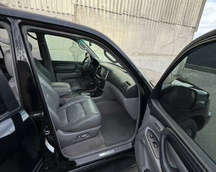 Чорний Лексус ЛХ, об'ємом двигуна 4.7 л та пробігом 163 тис. км за 16900 $, фото 9 на Automoto.ua