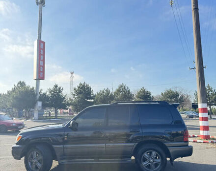 Черный Лексус ЛХ, объемом двигателя 4.7 л и пробегом 545 тыс. км за 15600 $, фото 4 на Automoto.ua