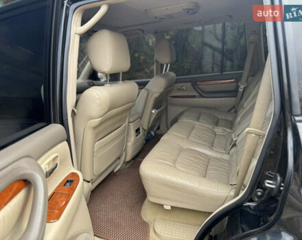 Черный Лексус ЛХ, объемом двигателя 4.66 л и пробегом 281 тыс. км за 14800 $, фото 10 на Automoto.ua