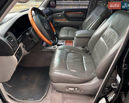 Черный Лексус ЛХ, объемом двигателя 4.67 л и пробегом 370 тыс. км за 14500 $, фото 19 на Automoto.ua