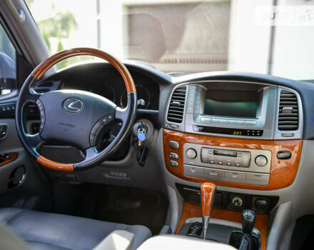 Черный Лексус ЛХ, объемом двигателя 4.67 л и пробегом 330 тыс. км за 19500 $, фото 40 на Automoto.ua