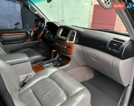 Черный Лексус ЛХ, объемом двигателя 4.67 л и пробегом 370 тыс. км за 14500 $, фото 28 на Automoto.ua