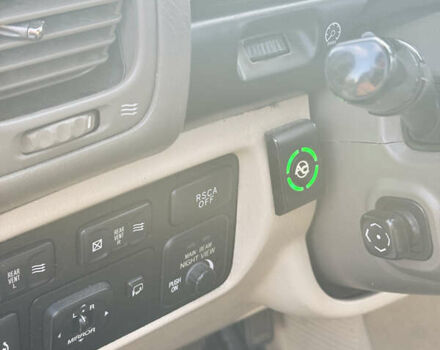 Черный Лексус ЛХ, объемом двигателя 4.7 л и пробегом 545 тыс. км за 15600 $, фото 12 на Automoto.ua