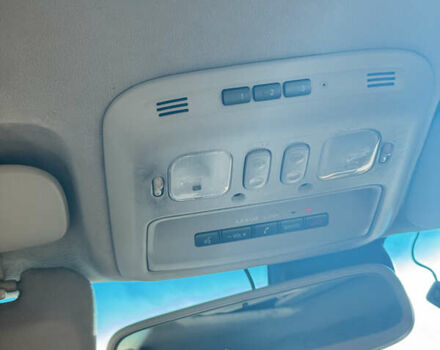 Черный Лексус ЛХ, объемом двигателя 4.7 л и пробегом 545 тыс. км за 15600 $, фото 13 на Automoto.ua