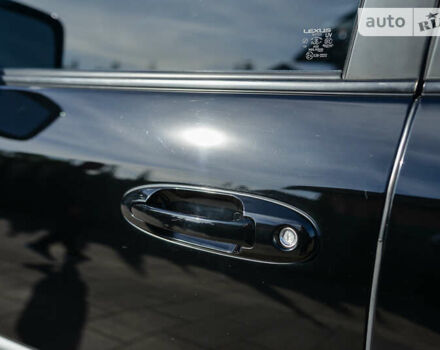 Черный Лексус ЛХ, объемом двигателя 4.67 л и пробегом 330 тыс. км за 19500 $, фото 11 на Automoto.ua