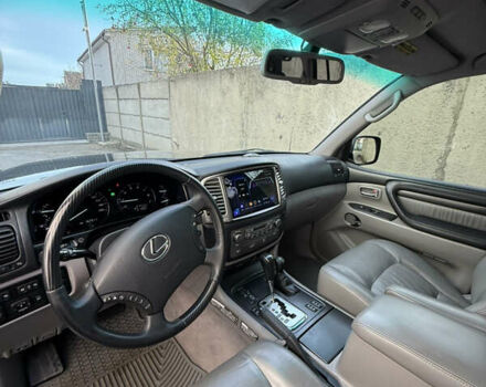 Чорний Лексус ЛХ, об'ємом двигуна 4.7 л та пробігом 163 тис. км за 16900 $, фото 13 на Automoto.ua