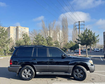 Черный Лексус ЛХ, объемом двигателя 4.7 л и пробегом 545 тыс. км за 15600 $, фото 2 на Automoto.ua