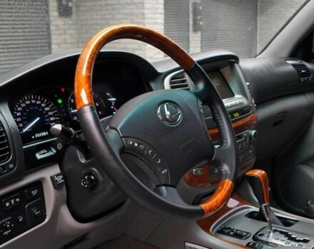 Черный Лексус ЛХ, объемом двигателя 4.67 л и пробегом 254 тыс. км за 15499 $, фото 23 на Automoto.ua