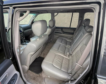 Чорний Лексус ЛХ, об'ємом двигуна 4.7 л та пробігом 163 тис. км за 16900 $, фото 11 на Automoto.ua