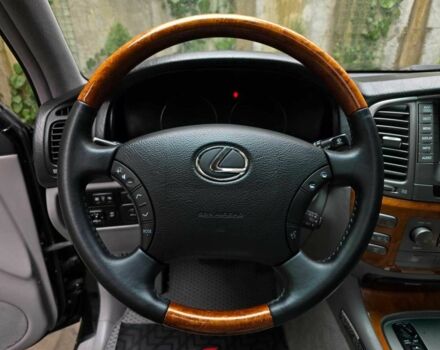 Черный Лексус ЛХ, объемом двигателя 4.67 л и пробегом 254 тыс. км за 15499 $, фото 15 на Automoto.ua