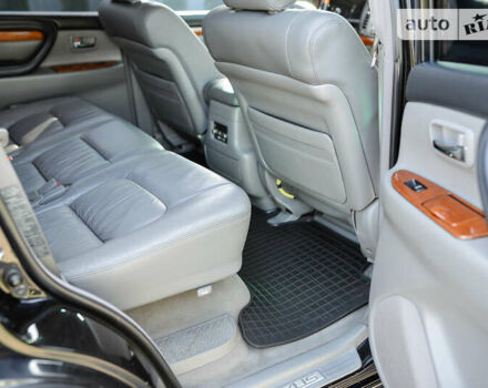 Черный Лексус ЛХ, объемом двигателя 4.67 л и пробегом 330 тыс. км за 19500 $, фото 42 на Automoto.ua