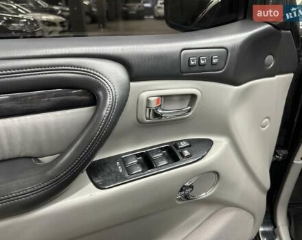 Черный Лексус ЛХ, объемом двигателя 4.66 л и пробегом 211 тыс. км за 19800 $, фото 16 на Automoto.ua