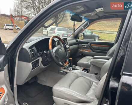 Чорний Лексус ЛХ, об'ємом двигуна 4.67 л та пробігом 319 тис. км за 19200 $, фото 7 на Automoto.ua