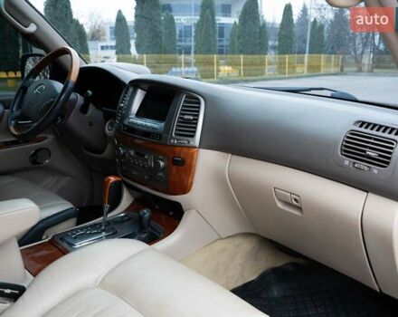 Чорний Лексус ЛХ, об'ємом двигуна 4.66 л та пробігом 216 тис. км за 17500 $, фото 13 на Automoto.ua
