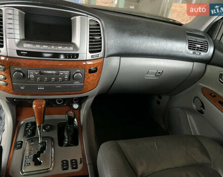 Чорний Лексус ЛХ, об'ємом двигуна 4.7 л та пробігом 270 тис. км за 14800 $, фото 17 на Automoto.ua