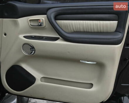 Черный Лексус ЛХ, объемом двигателя 4.66 л и пробегом 258 тыс. км за 16500 $, фото 27 на Automoto.ua